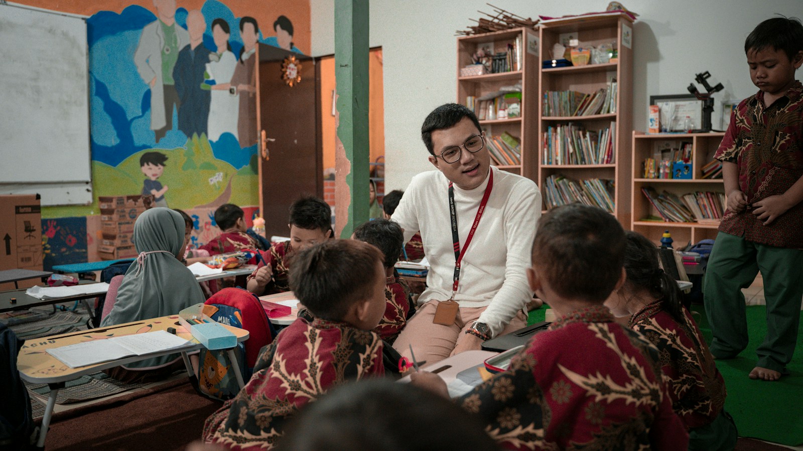 Guru Indonesia dalam kegiatan pendidikan dan persiapan PPG 2026