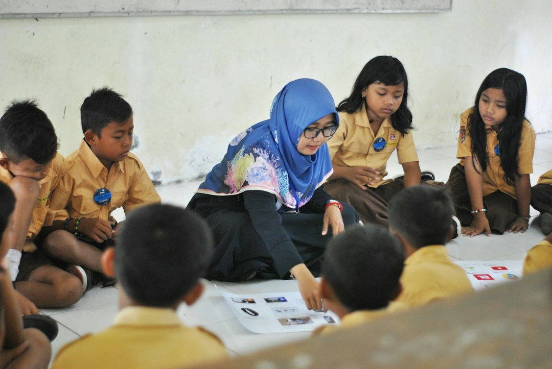 STEM dan computational thinking siswa Indonesia memecahkan masalah di kelas modern