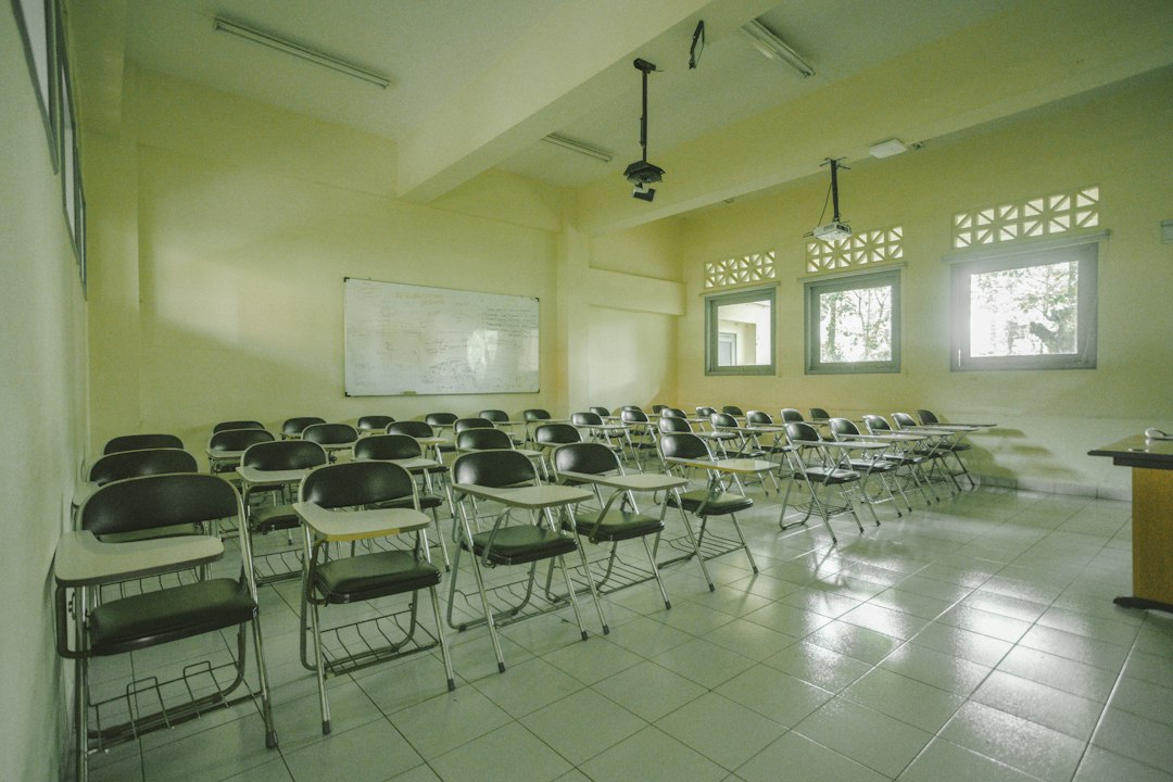 Papan Interaktif Digital mendukung kolaborasi dan pembelajaran digital siswa Indonesia